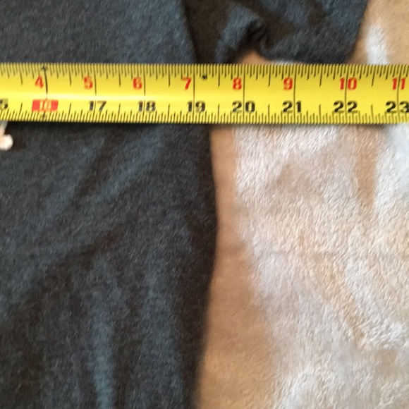 Aeropostale Tee Youth Large/runs big Men’s M. - Picture 3 of 4